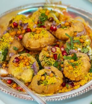aloo tikki chaat